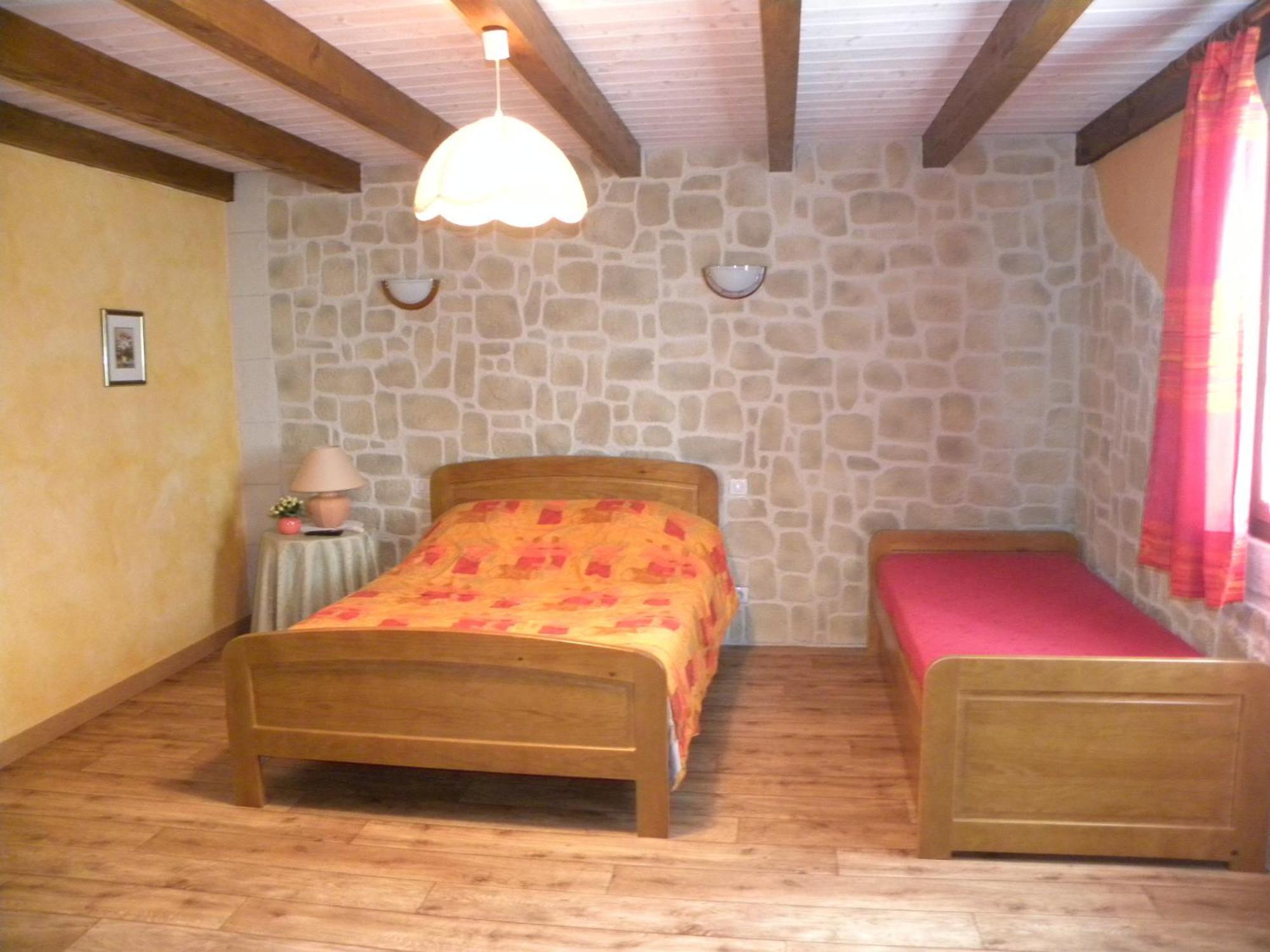 Auberge Les Volpilieres Ruynes-en-Margeride Dış mekan fotoğraf